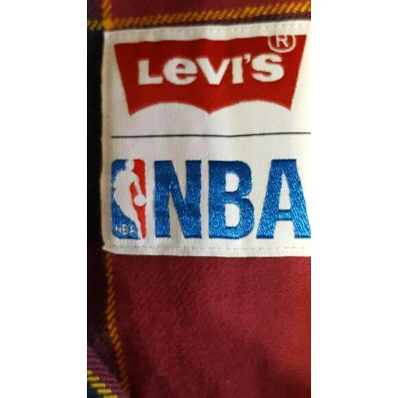 Levi's NBA Cleveland Cavaliers Gridiron Flannel Plaid Shirt Men Size Extra Large - Picture 7 of 10